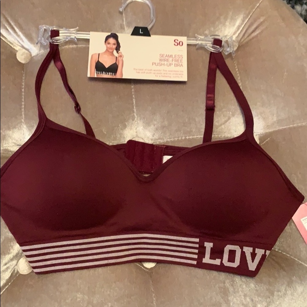 Super comfy burgundy wire free push-up bralette
